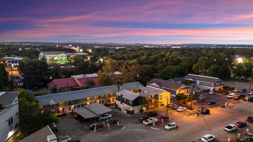 More Photos Of 2526 Durwood St, Austin Apartments For Sale