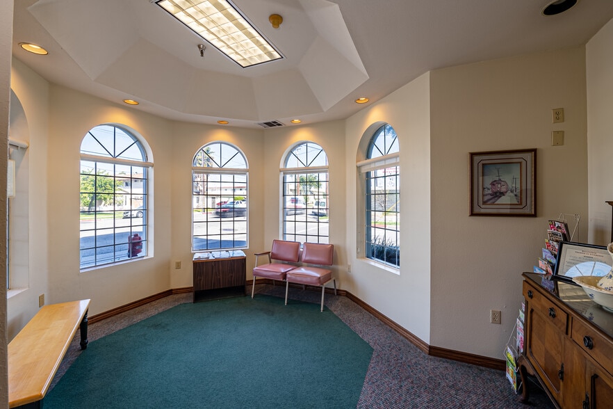 More Photos Of 16600 Woodruff Ave, Bellflower Medical For Lease