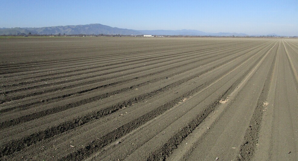 More Photos Of 8505 Frazier Lake Rd, Hollister Land For Sale