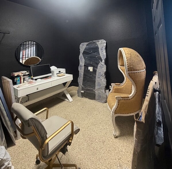 More Photos Of 1303 W Anaheim St, Wilmington Warehouse For Sale