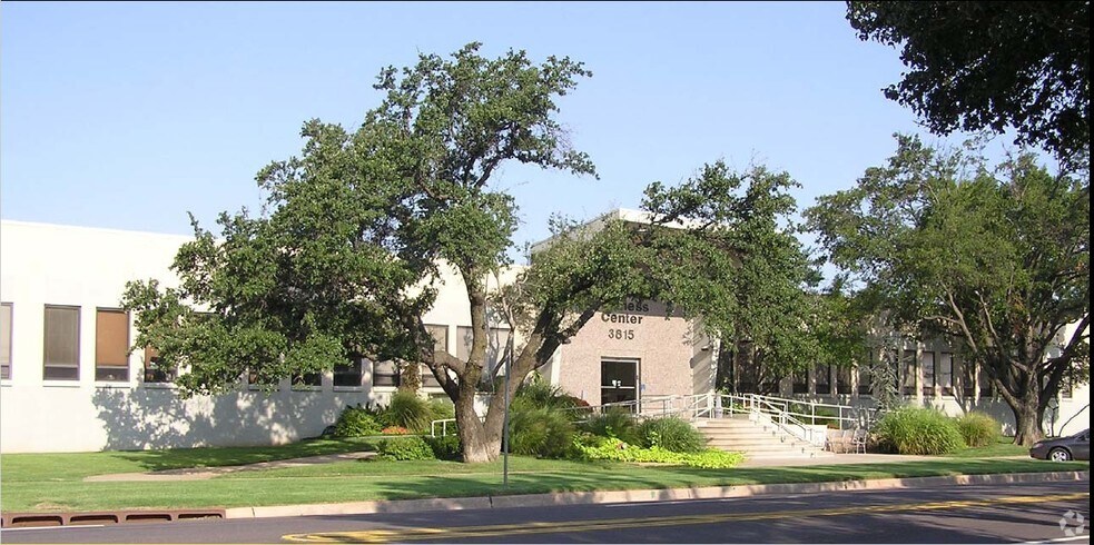 More Photos Of 3813-3817 N Santa Fe Ave, Oklahoma City Light Manufacturing For Lease