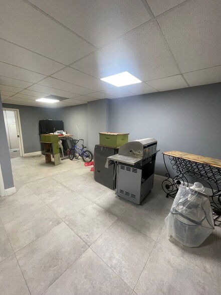 More Photos Of 5299 Saint Augustine Rd, Jacksonville Manufacturing For Lease