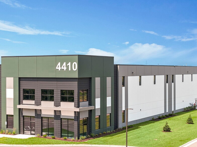 More Photos Of 4410 Daentl Rd, Deforest Industrial For Lease