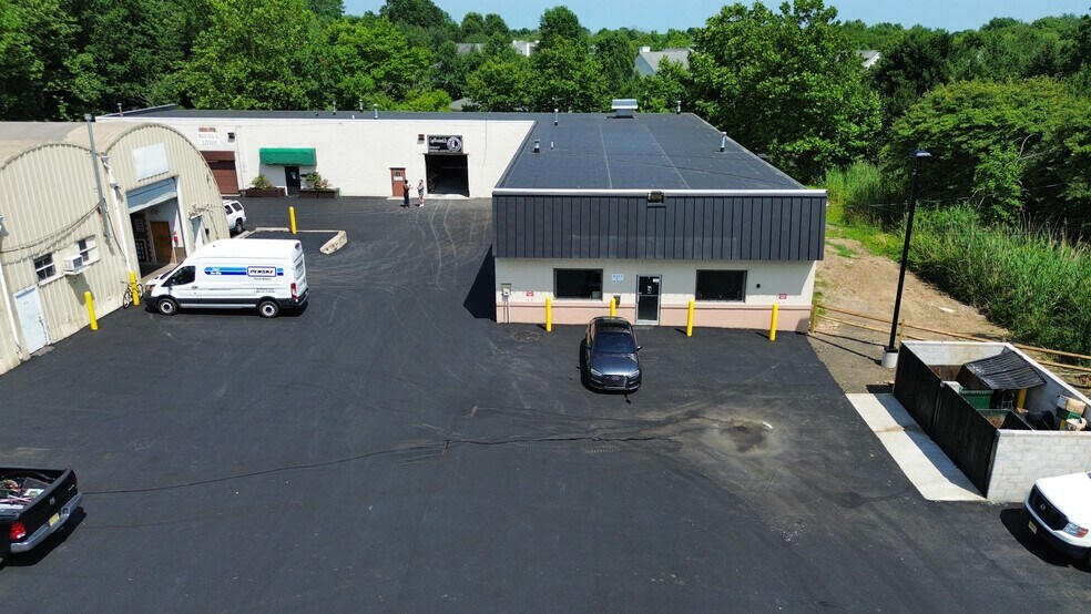 More Photos Of 179a South St, Freehold Unknown For Lease