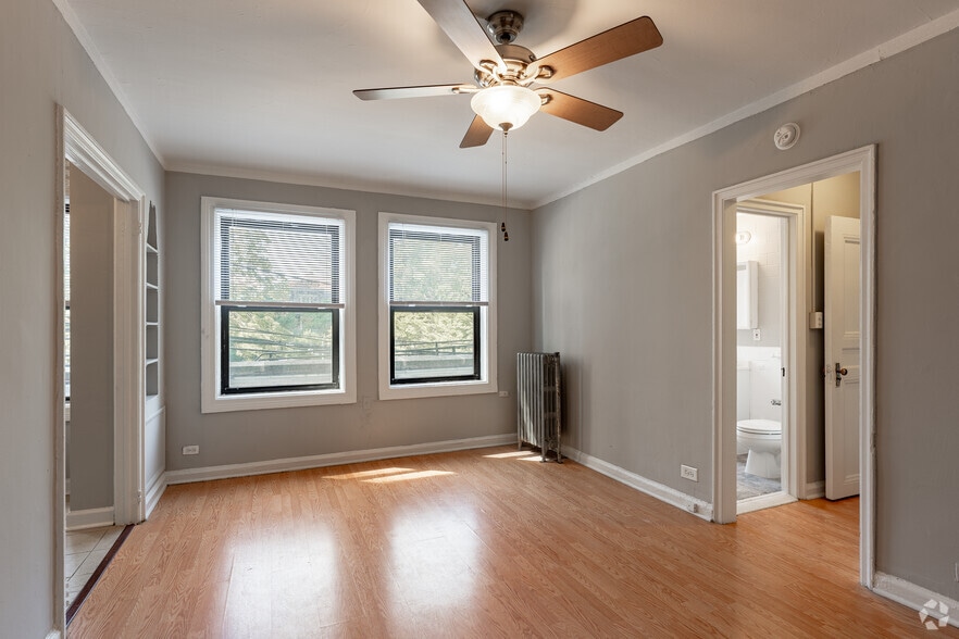 More Photos Of 5240 N Sheridan Rd, Chicago Apartments For Lease