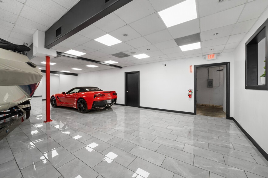 More Photos Of 11291 Folsom Blvd, Rancho Cordova Auto Dealership For Sale