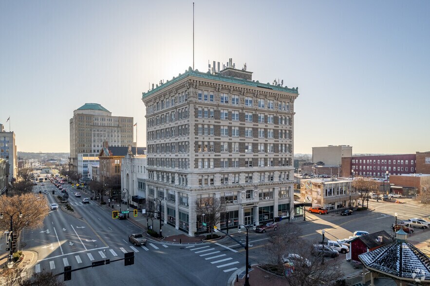 More Photos Of 6 S 2nd St, Hamilton Office For Lease