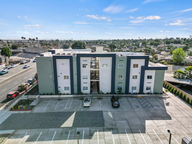 Primary Photo Of 13857 Leffingwell Rd, Whittier Apartments For Sale