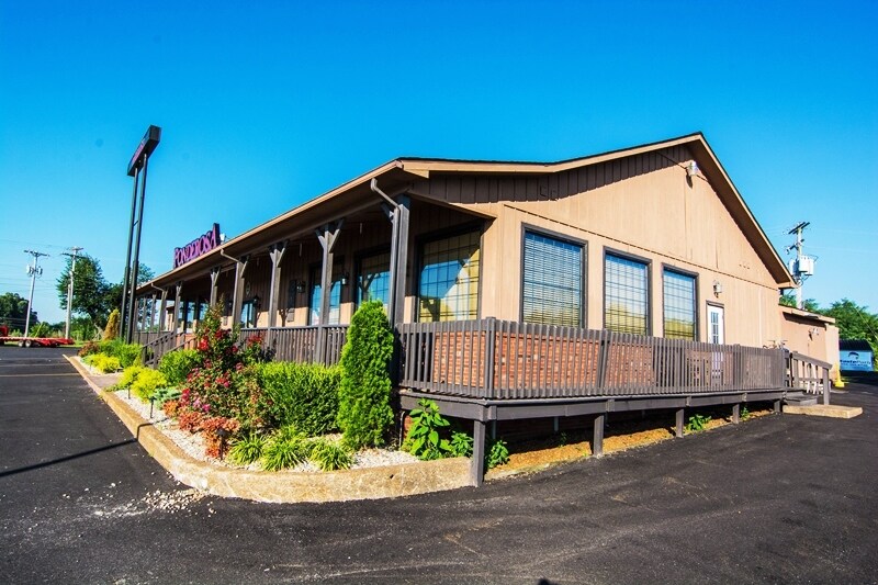 More Photos Of 7052 Benton Rd, Paducah Restaurant For Sale