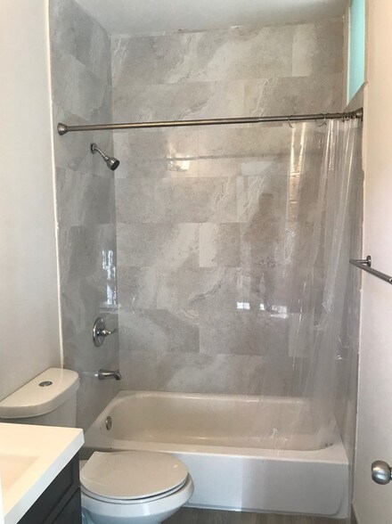 More Photos Of 605 S J St, Lake Worth Multifamily For Sale