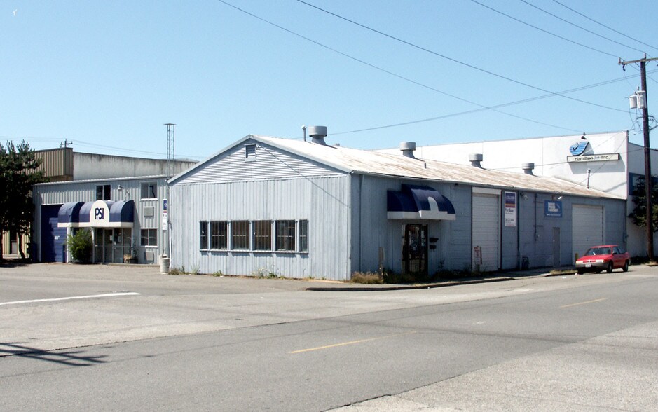 More Photos Of 4611 11th Ave NW, Seattle Warehouse For Lease
