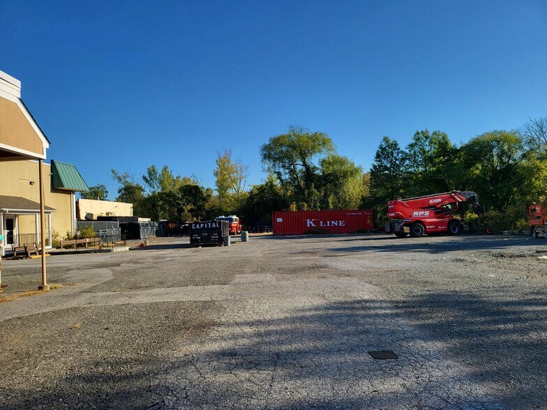 More Photos Of 67 Grant Ave, Harrison Warehouse For Sale