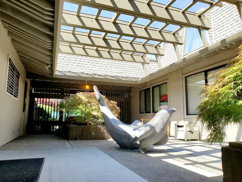 More Photos Of 2400 Las Gallinas Ave, San Rafael Medical For Lease