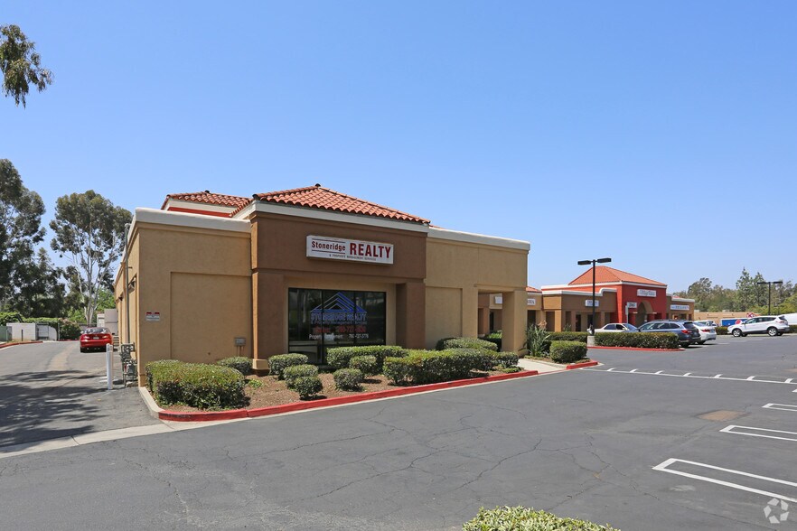 More Photos Of 735-785 Shadowridge Dr, Vista Unknown For Lease