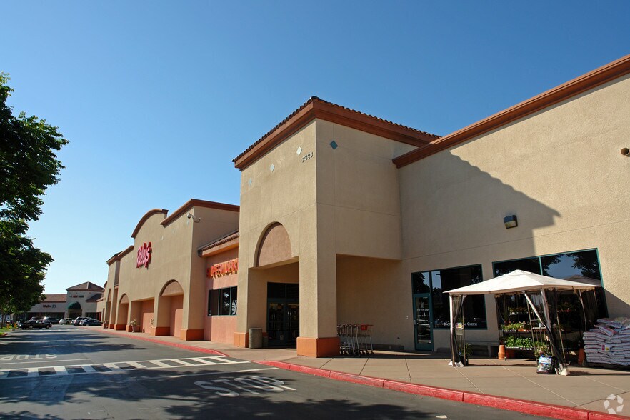 Primary Photo Of 2309-2339 W Hammer Ln, Stockton Freestanding For Lease