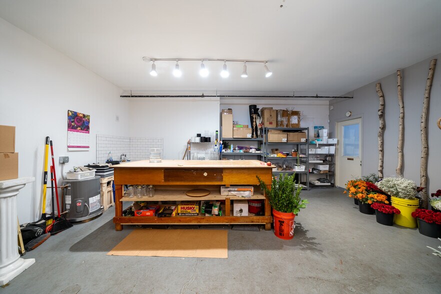 More Photos Of 2000 West St, Union City Office Residential For Sale