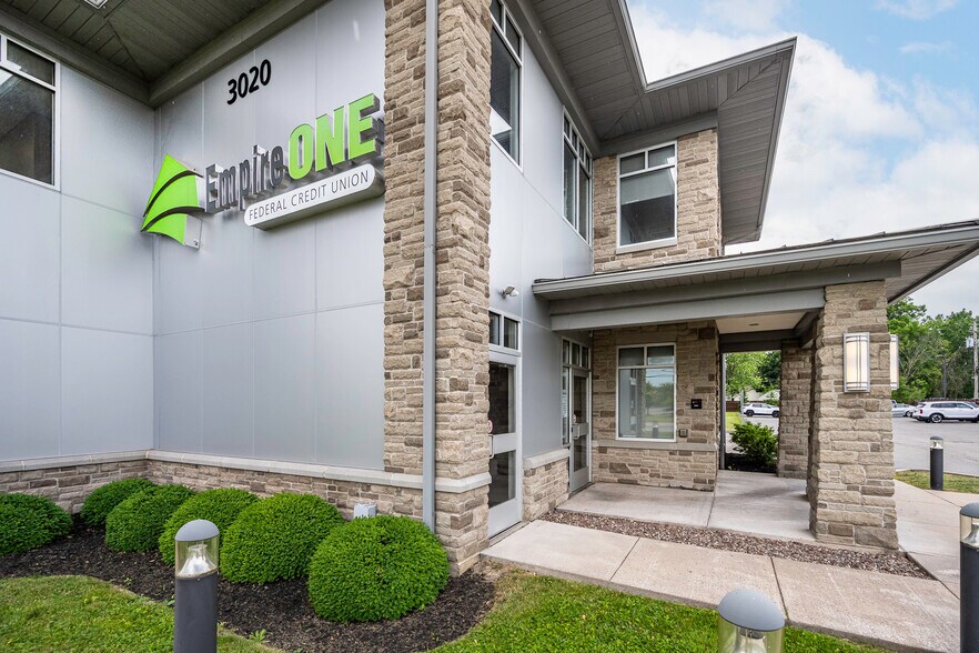 More Photos Of 3020 Orchard Park Rd, Buffalo Office For Sale