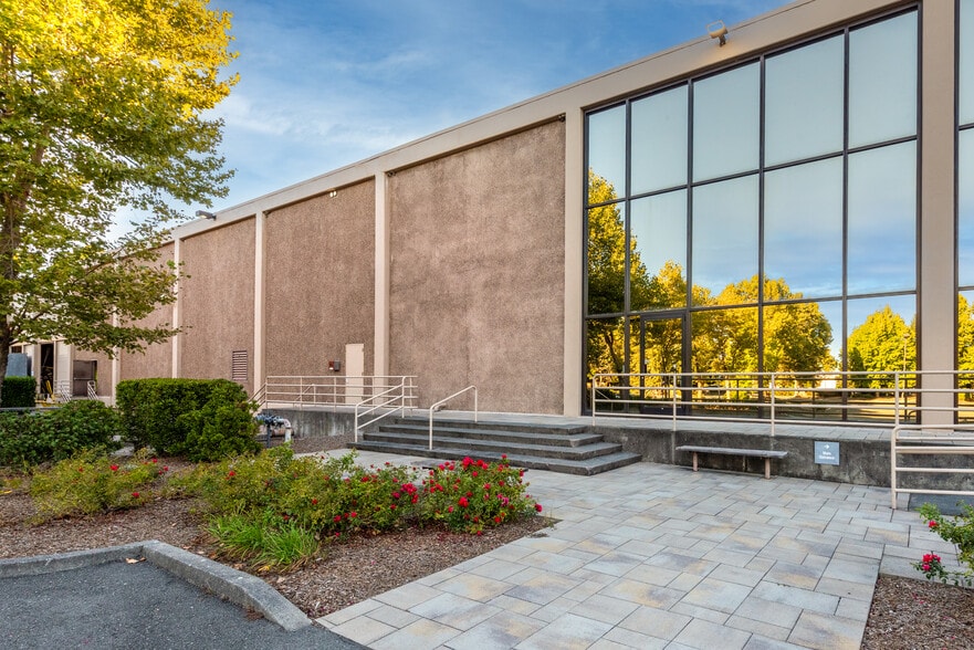Primary Photo Of 3800 Lakeville Hwy, Petaluma Manufacturing For Lease