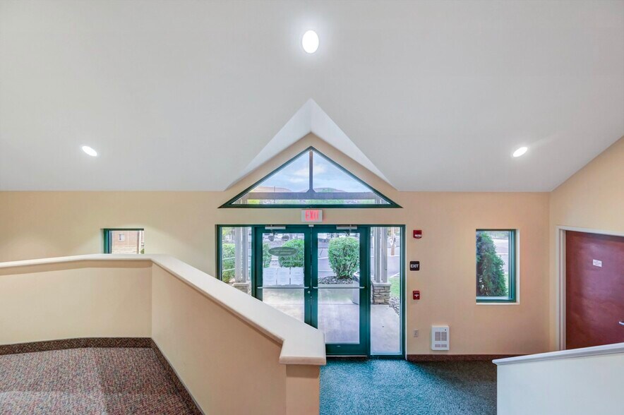 More Photos Of 1110 Clay Ave, Dunmore Medical For Lease