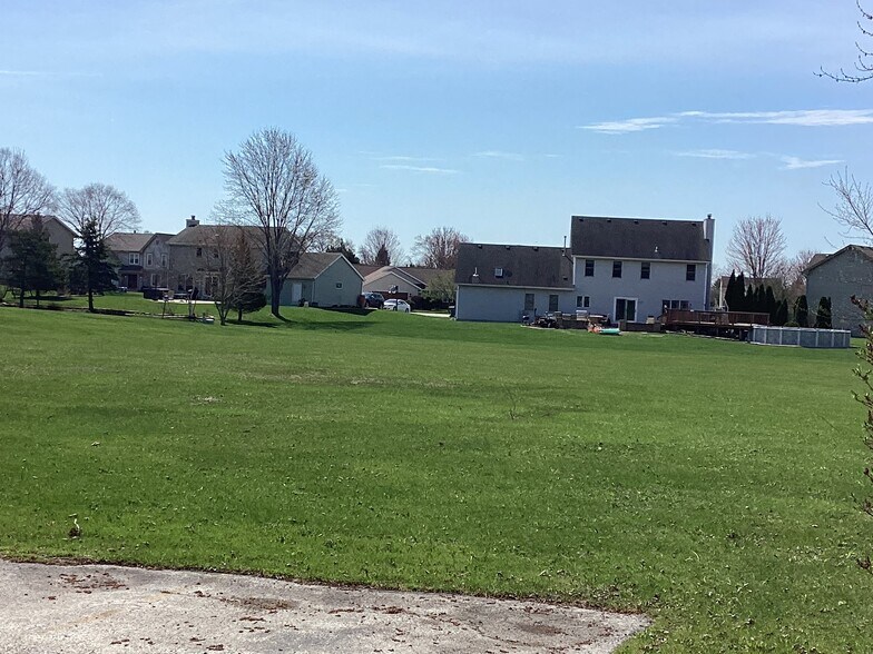 More Photos Of 2525 Oakwood Rd, Oak Creek Schools For Sale