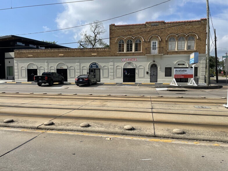 Primary Photo Of 5208 Harrisburg Blvd, Houston Storefront For Lease