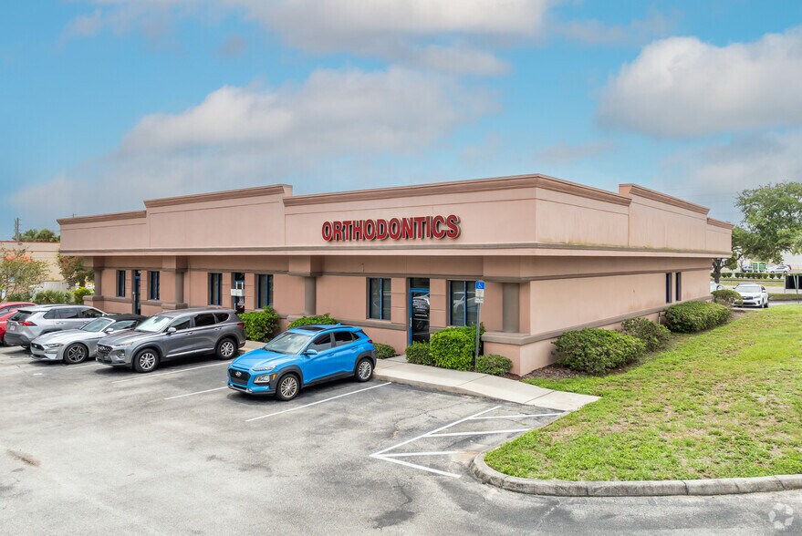 More Photos Of 1045-1085 N John Young Pky, Kissimmee Medical For Lease