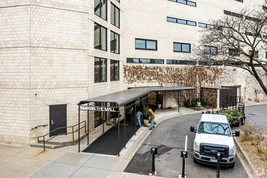 More Photos Of 1200 Nicollet Mall, Minneapolis Multifamily For Sale