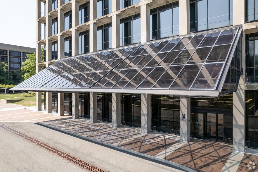 More Photos Of 1 Blue Hill Plz, Pearl River Coworking Space