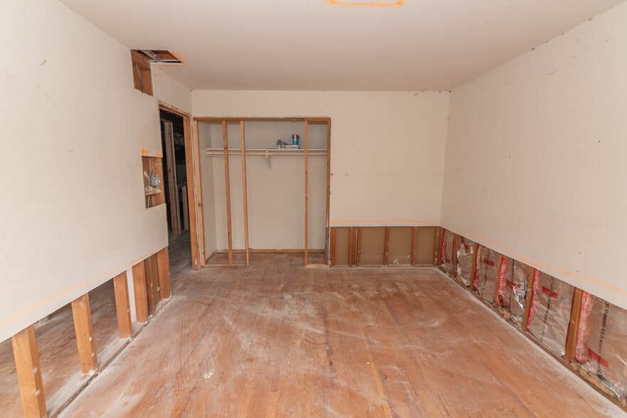 More Photos Of 4907-4921 Frederick Ave, Baltimore Apartments For Sale