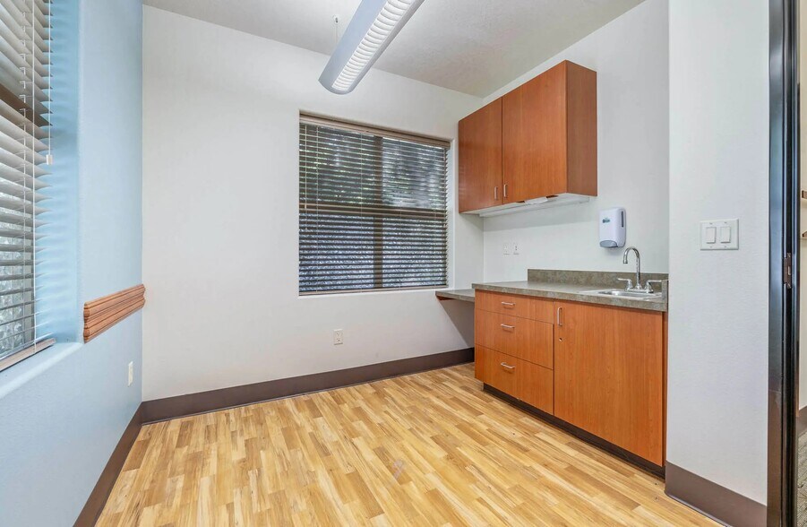 More Photos Of 1880 W Judith Ln, Boise Office For Lease