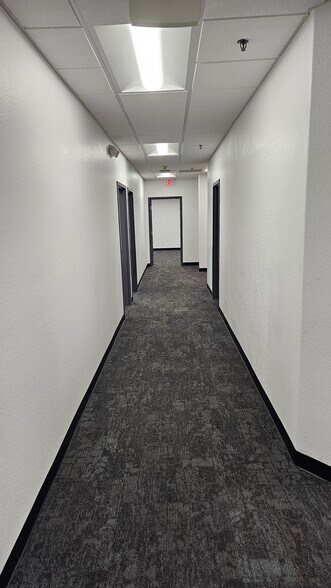 More Photos Of 3570 W Post Rd, Las Vegas Warehouse For Lease