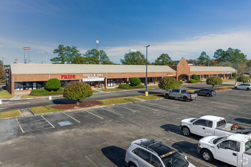 More Photos Of 11 Gateway Blvd S, Savannah Unknown For Lease