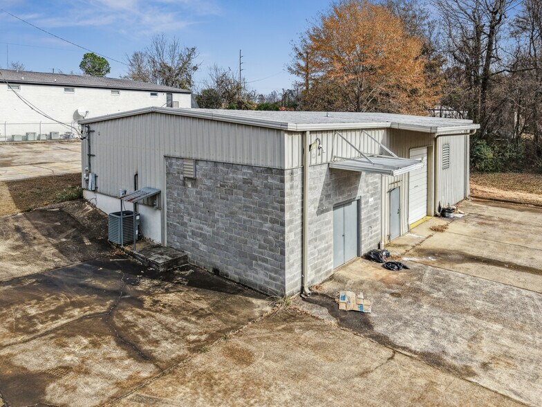 More Photos Of 3321 University Blvd E, Tuscaloosa Warehouse For Sale