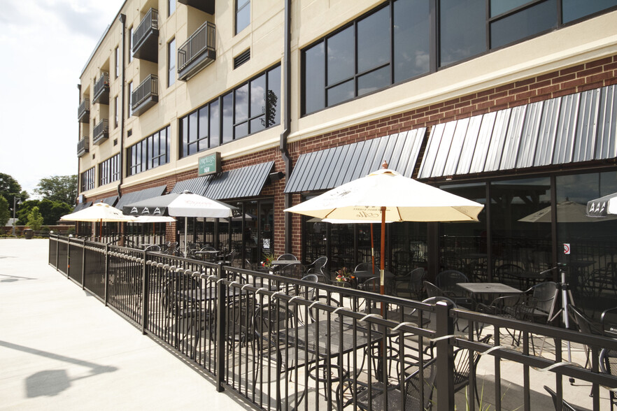 Primary Photo Of 301 W Jefferson Blvd, Fort Wayne Storefront Retail Office For Lease