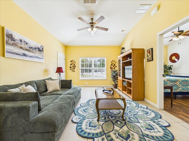 More Photos Of 100 Pilothouse Ct, Palatka Multifamily For Sale