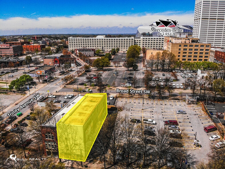 More Photos Of 165 Peachtree St SW, Atlanta Storefront Retail Office For Sale