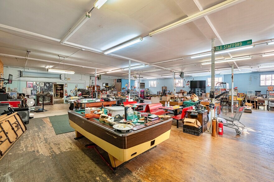 More Photos Of 42-46 Main Rd, Tiverton Storefront Retail Residential For Sale