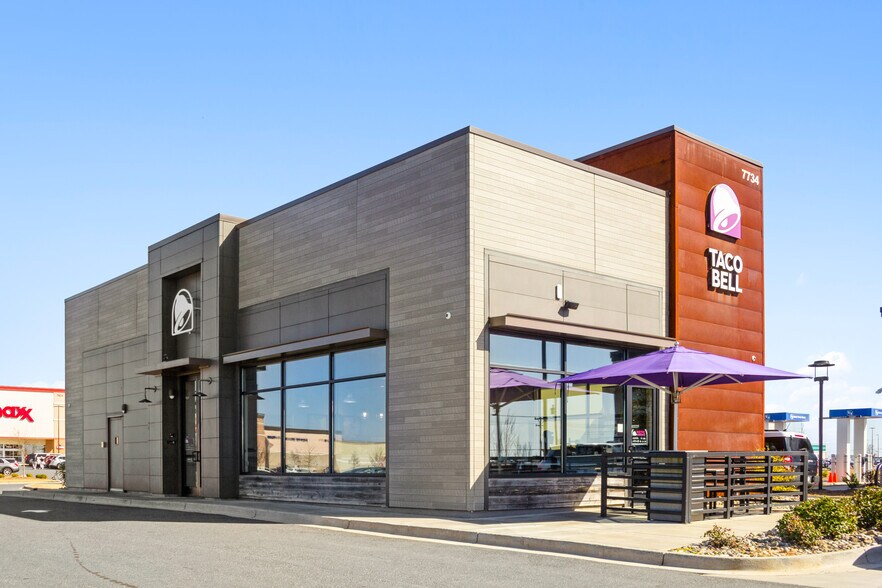 Primary Photo Of 7734 Charlotte Hwy, Fort Mill Fast Food For Sale