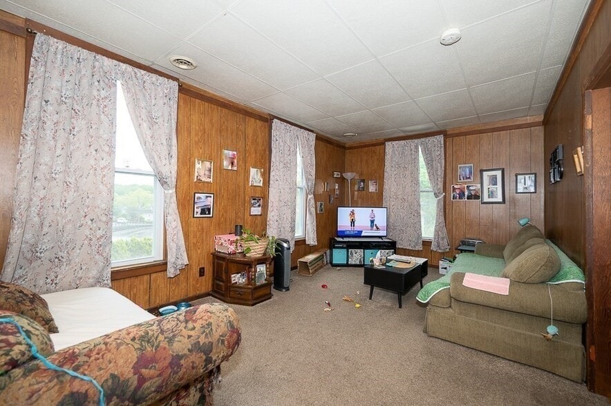 More Photos Of 9-11 Maple St, Spencer Multifamily For Sale