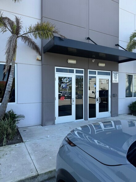 More Photos Of 8565 W 44th Ave, Hialeah Warehouse For Lease