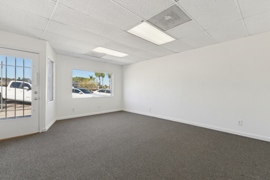 More Photos Of 641-643 El Cajon Blvd, El Cajon Storefront For Sale