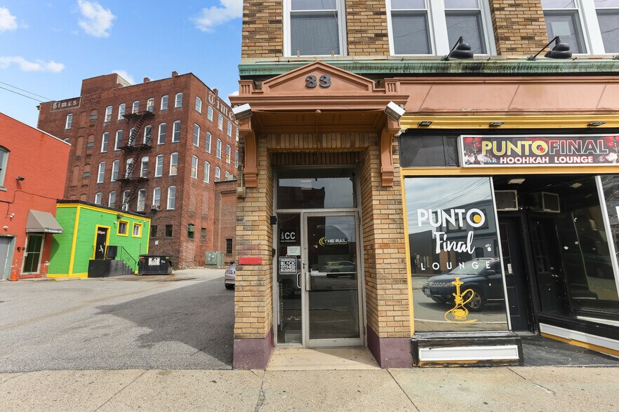 More Photos Of 31-33 Summer St, Pawtucket General Retail For Sale
