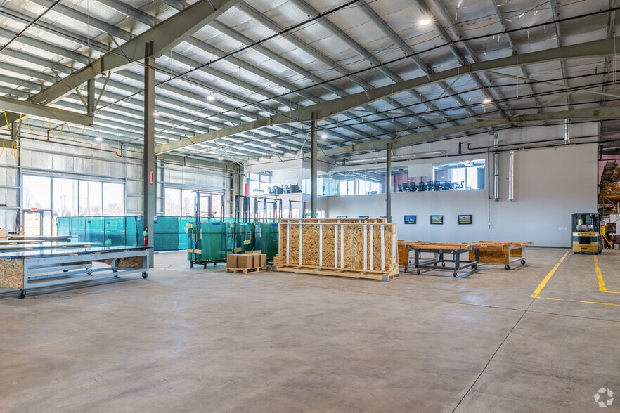 More Photos Of 410 Jack Enders Blvd, Berryville Industrial For Lease