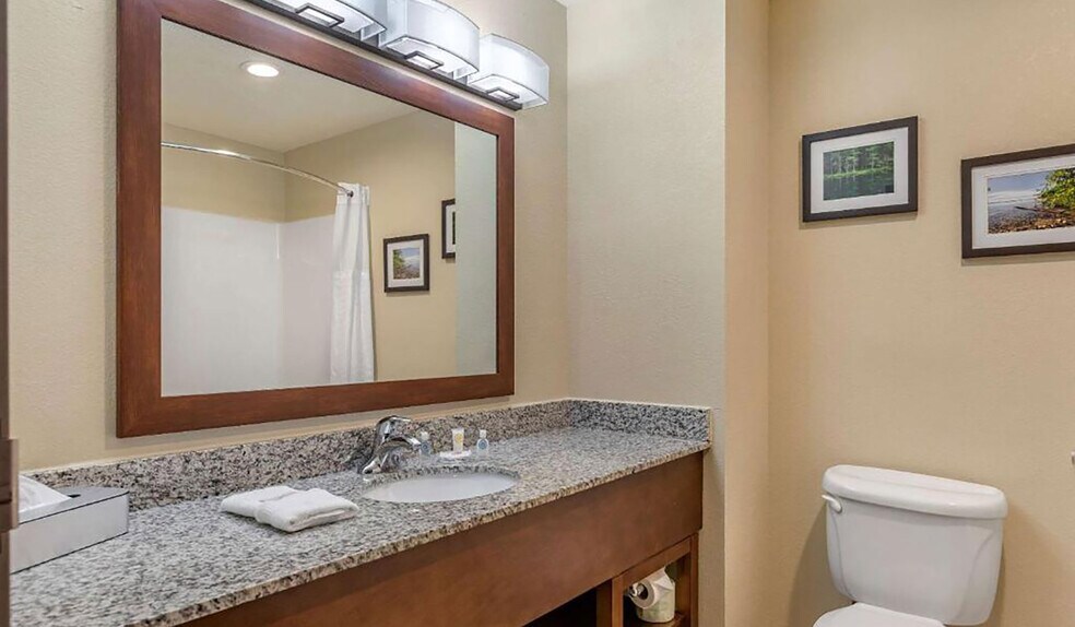 More Photos Of 350 Dodge Rd NE, Comstock Park Hotel For Sale