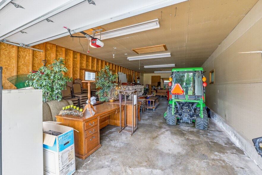 More Photos Of 181 S Main St, Markesan Office Residential For Sale