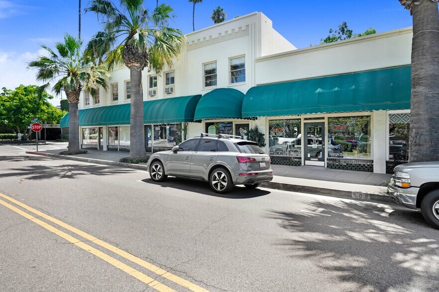 More Photos Of 3516 9th St, Riverside Office For Lease