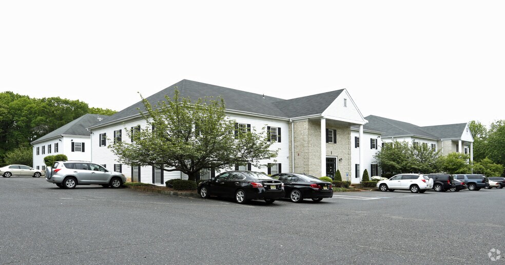 More Photos Of 670 N Beers St, Holmdel Medical For Sale