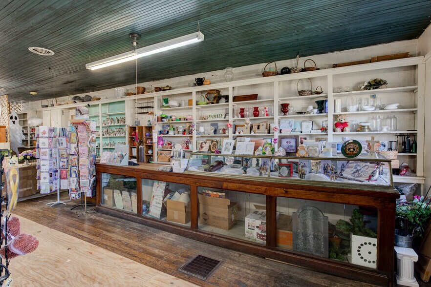 More Photos Of 12228 Indiana St, Leopold Storefront Retail Office For Sale