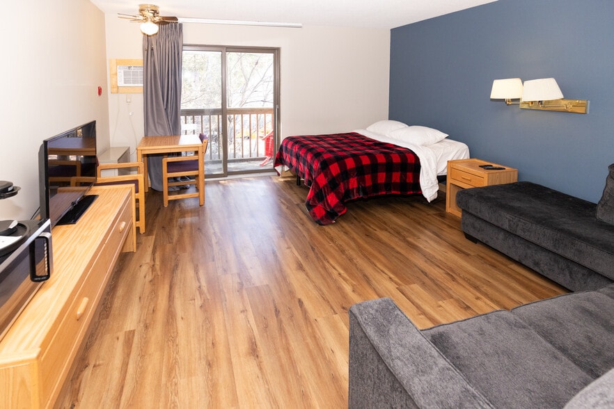 More Photos Of 9966 N State Road 27, Hayward Hotel For Sale