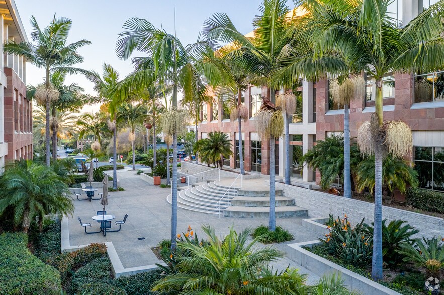 More Photos Of 1902 Wright Pl, Carlsbad Office For Lease